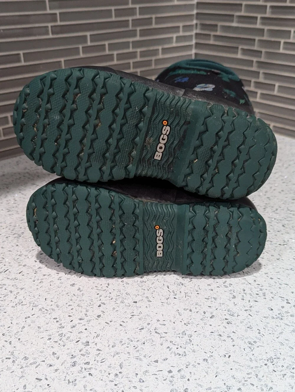 Bogs Kids York Black Green Dino Rainboots Waterproof Rain Boot Boys Size 13